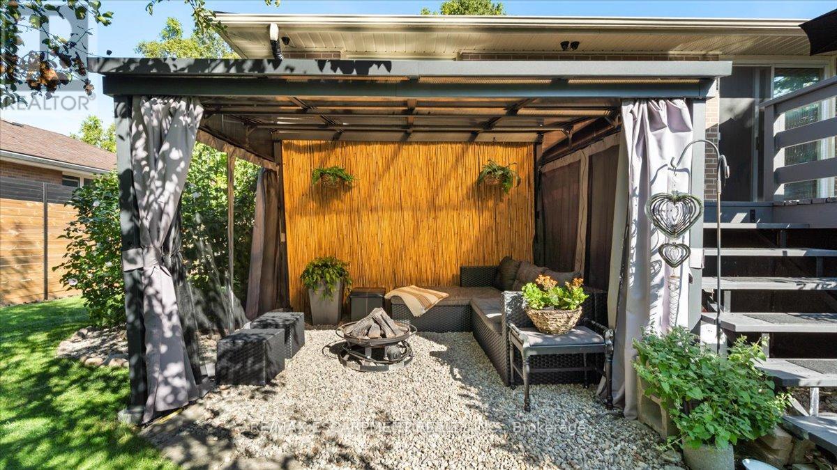 7 May Avenue, Belleville (Belleville Ward), Ontario  K8P 2N8 - Photo 26 - X12404642