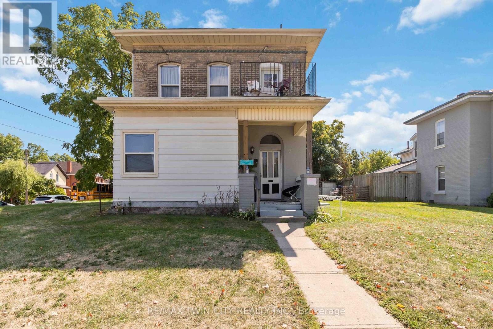 22 Park Avenue, Brant (Brantford Twp), Ontario  N3S 5H3 - Photo 1 - X12404685