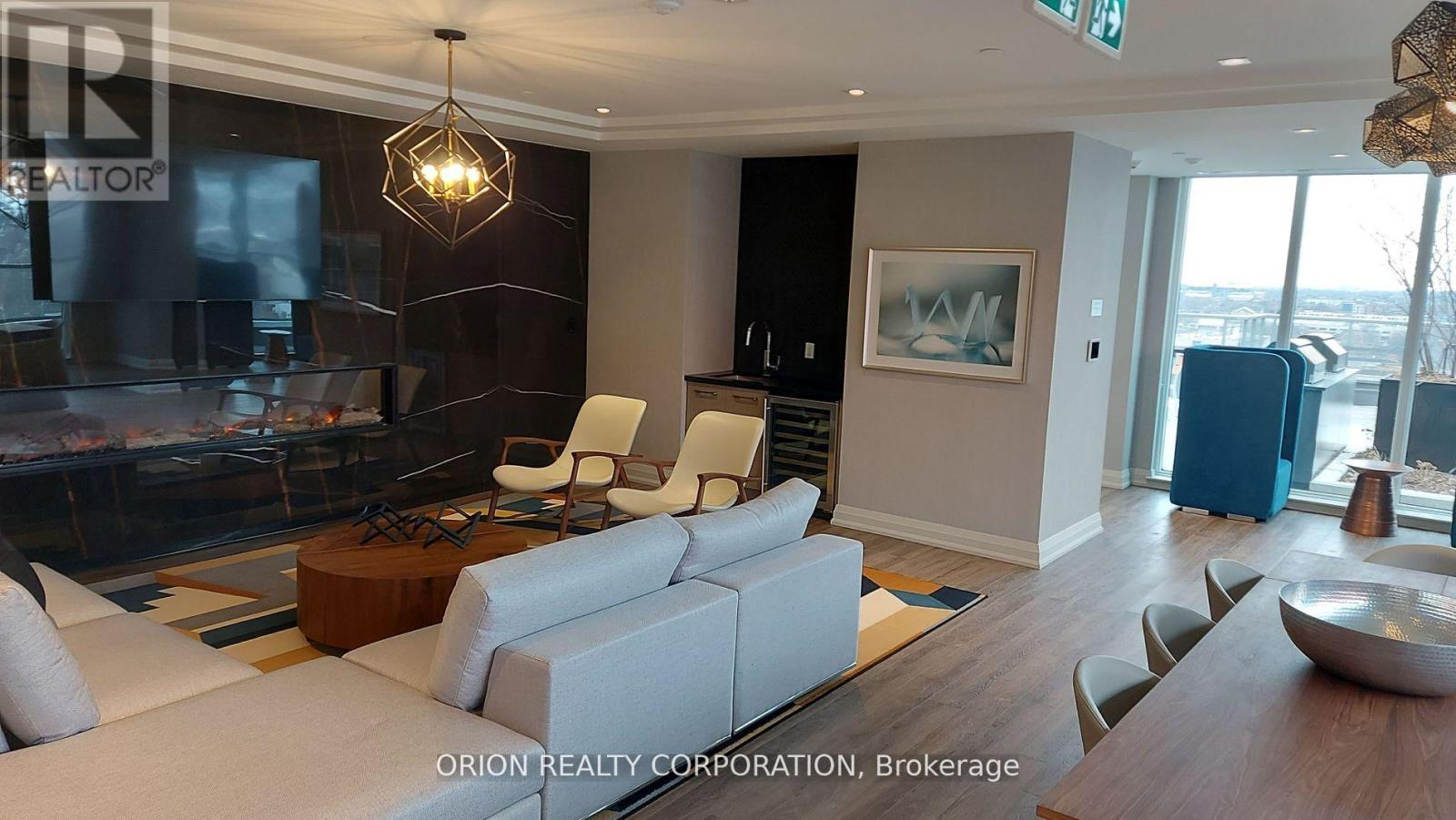 601 - 212 King William Street, Hamilton, Ontario  L8R 0A7 - Photo 2 - X12404729
