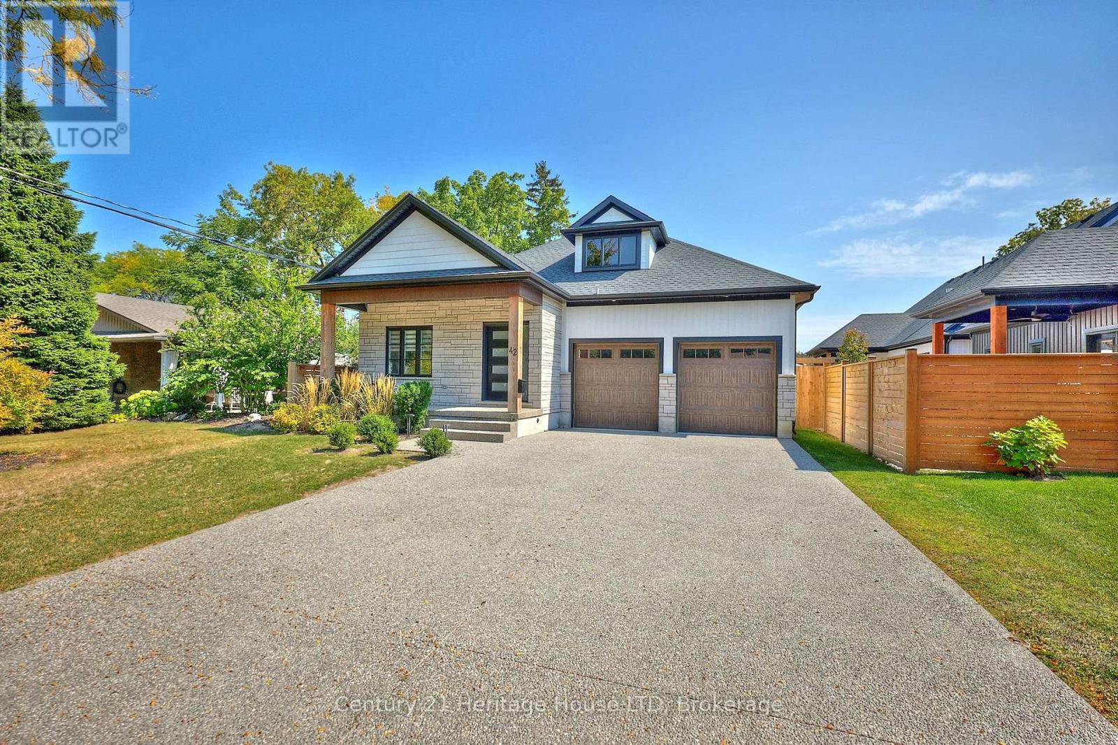 Property at 42 AQUADALE DRIVE image 1