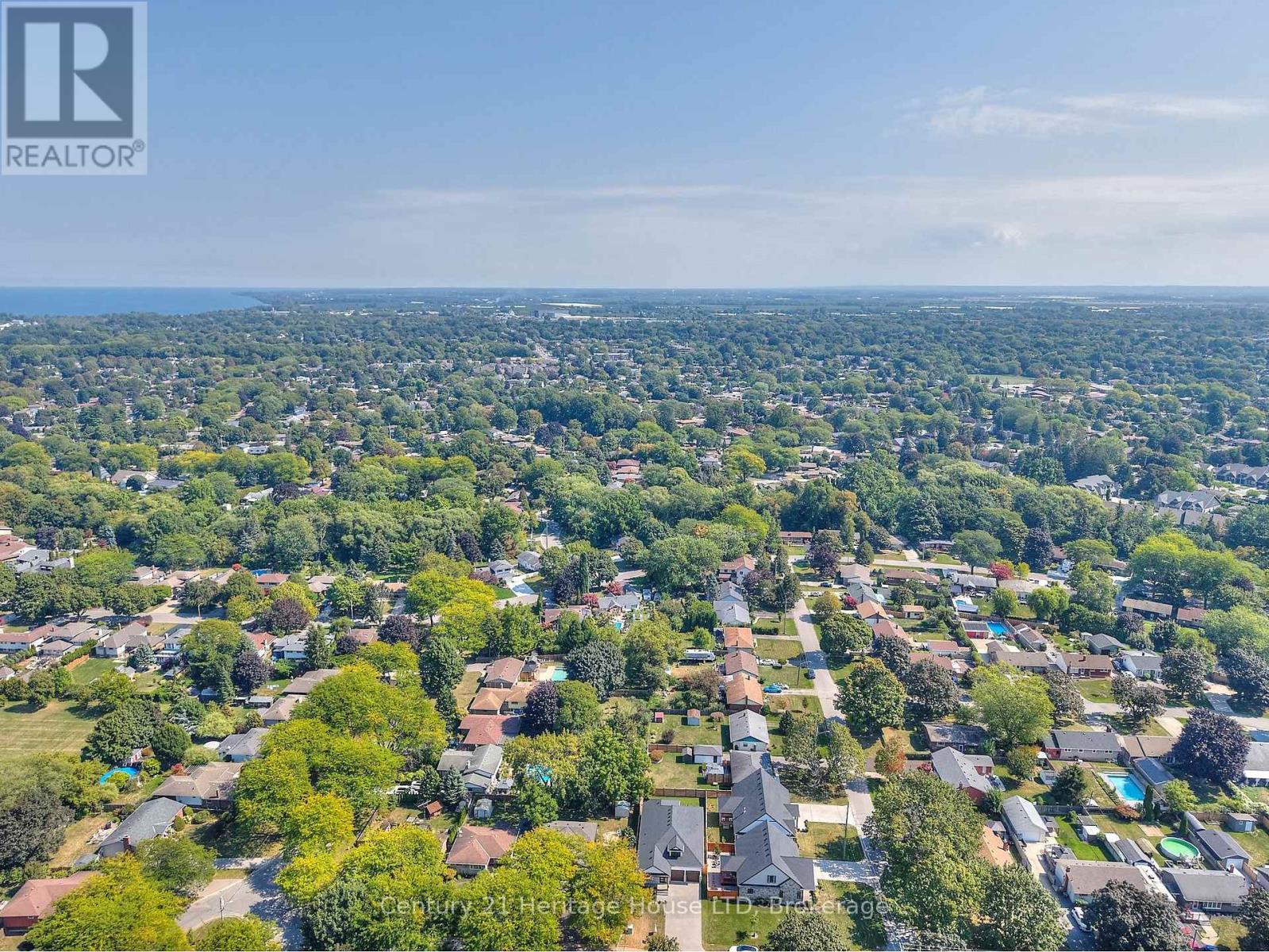 42 Aquadale Drive, St. Catharines, Ontario  L2N 2P8 - Photo 47 - X12404739