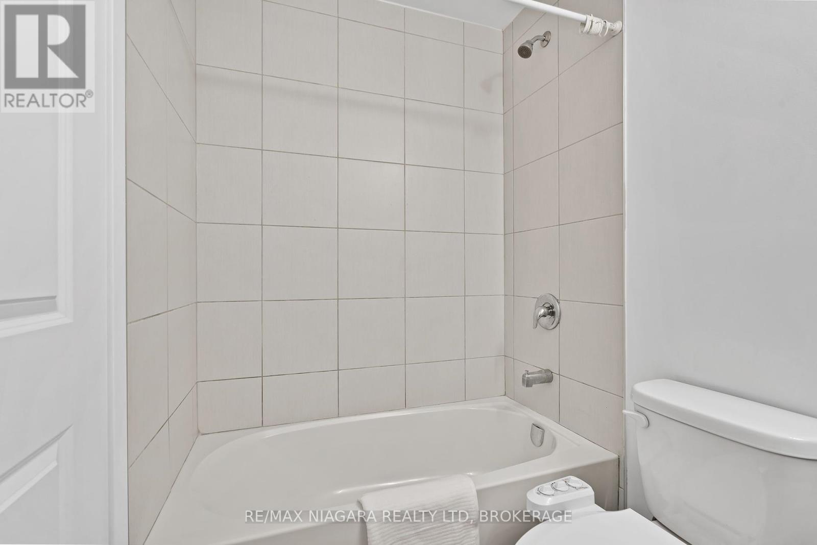 131 - 5055 Greenlane Road, Lincoln, Ontario  L3J 2J3 - Photo 17 - X12404811