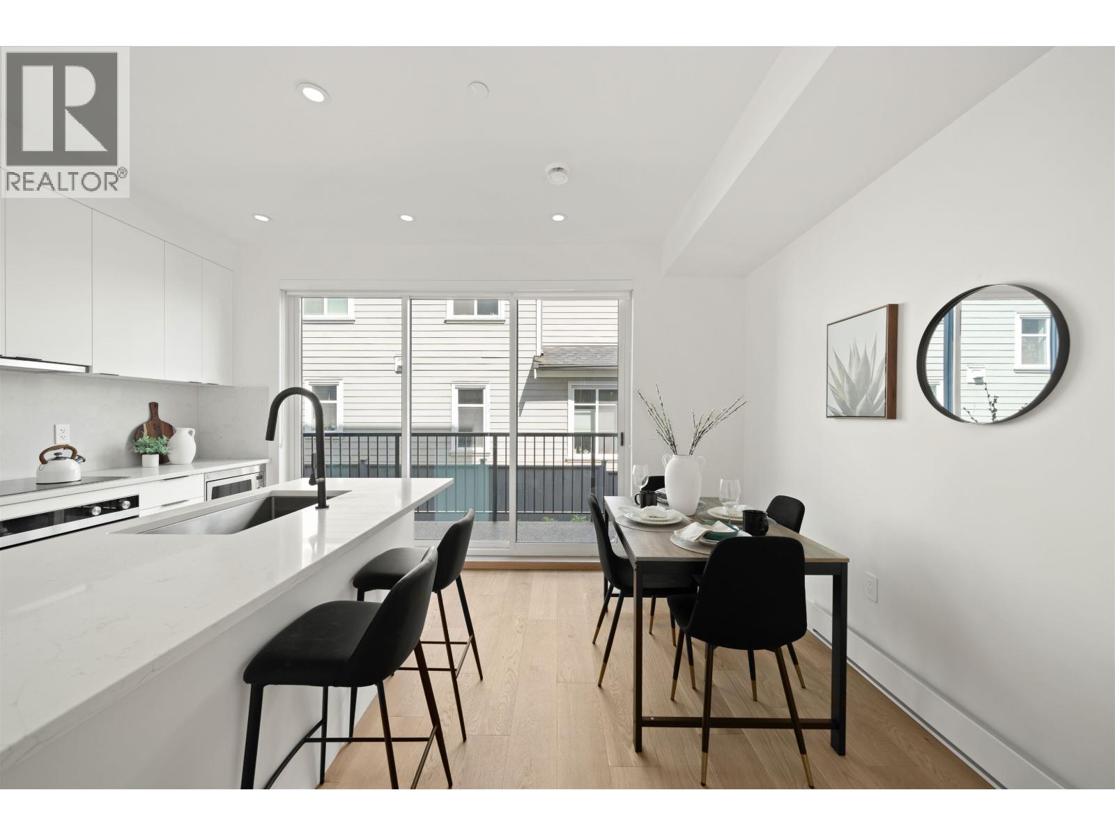 2412 Victoria Drive, Vancouver, British Columbia  V5N 1T8 - Photo 4 - R3047782