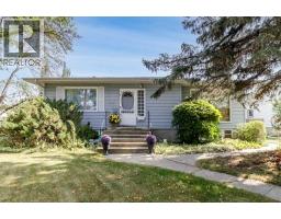 5825 45 Avenue Waskasoo, Red Deer, Ca