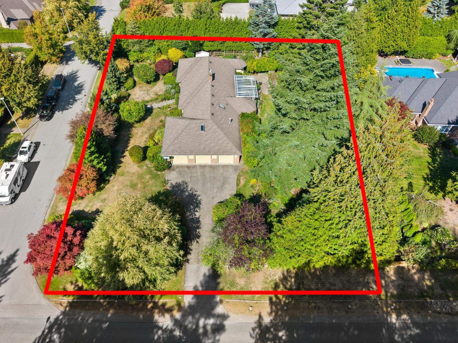 Property at 3222 137A STREET image 4