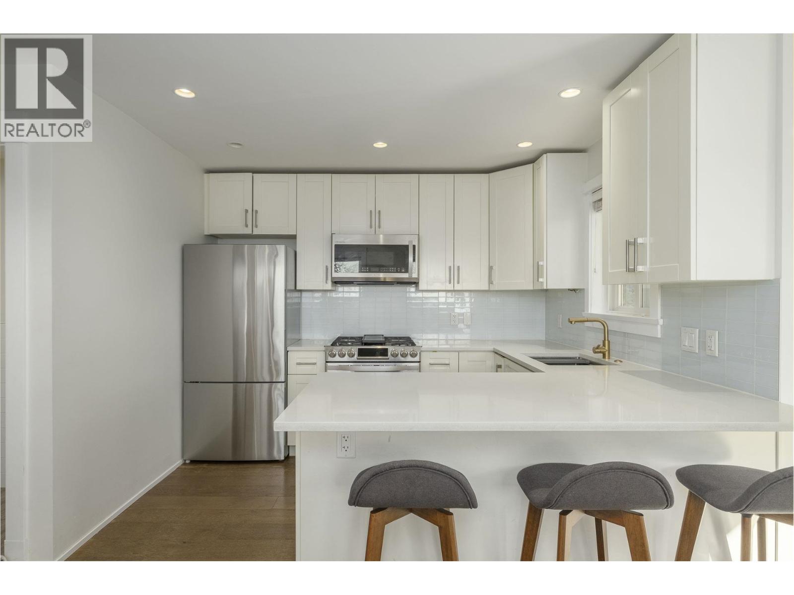 3217 Matapan Crescent, Vancouver, British Columbia  V5M 4A9 - Photo 8 - R3047869