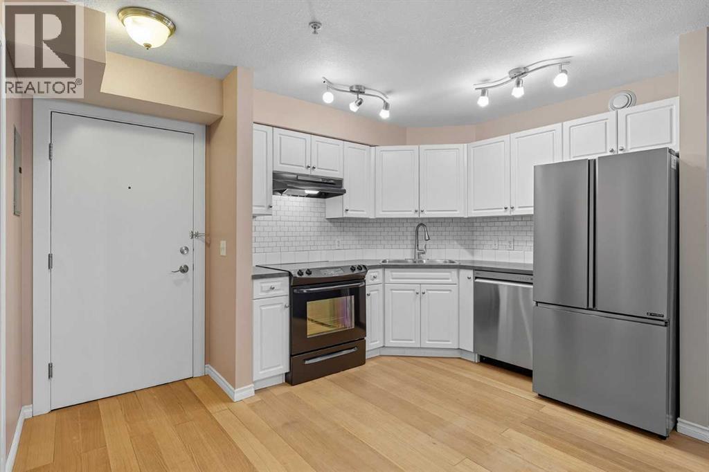 110, 2000 Applevillage Court Se, Calgary, Alberta  T2A 7Z4 - Photo 3 - A2255570