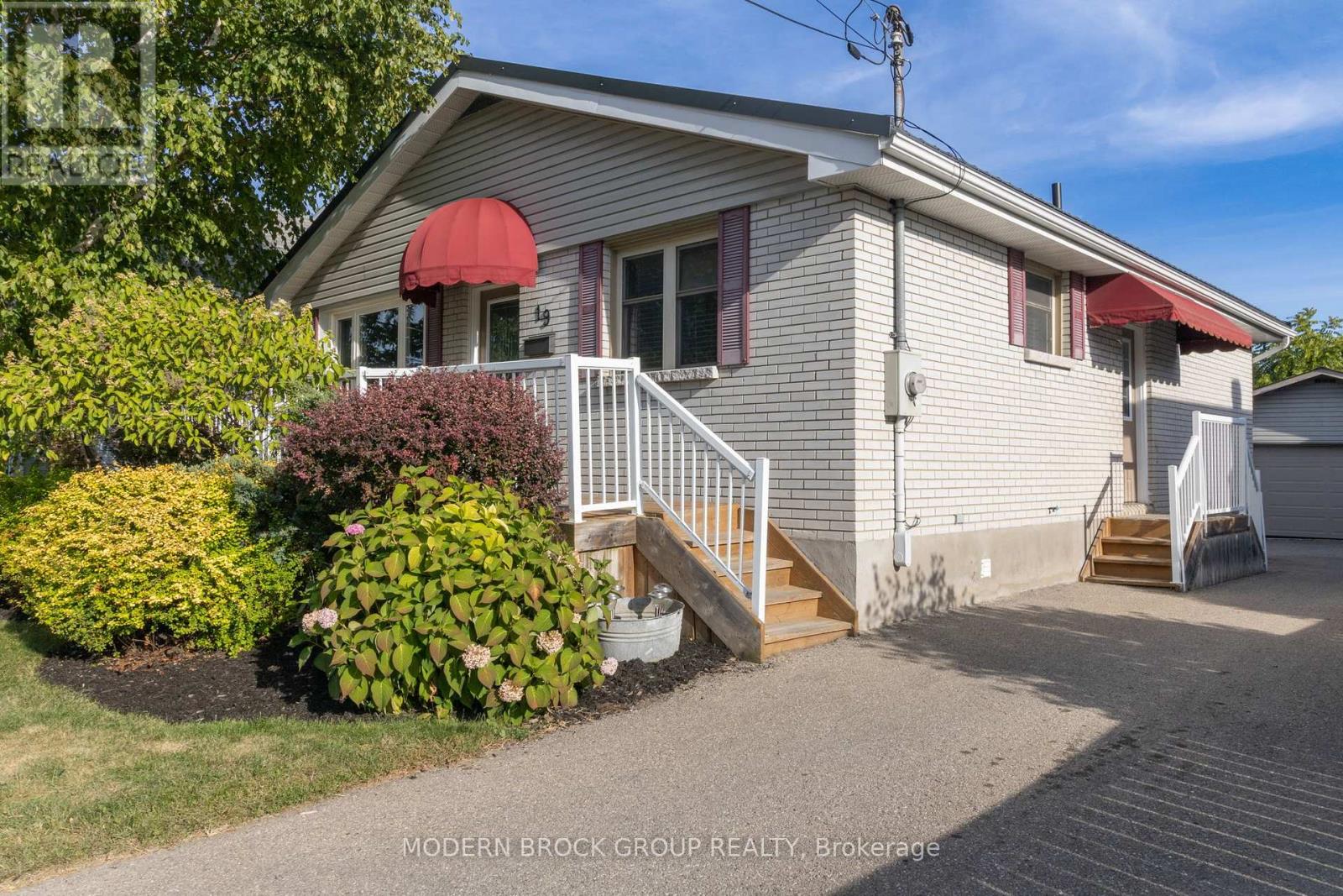 19 AMY STREET, Brockville, Ontario