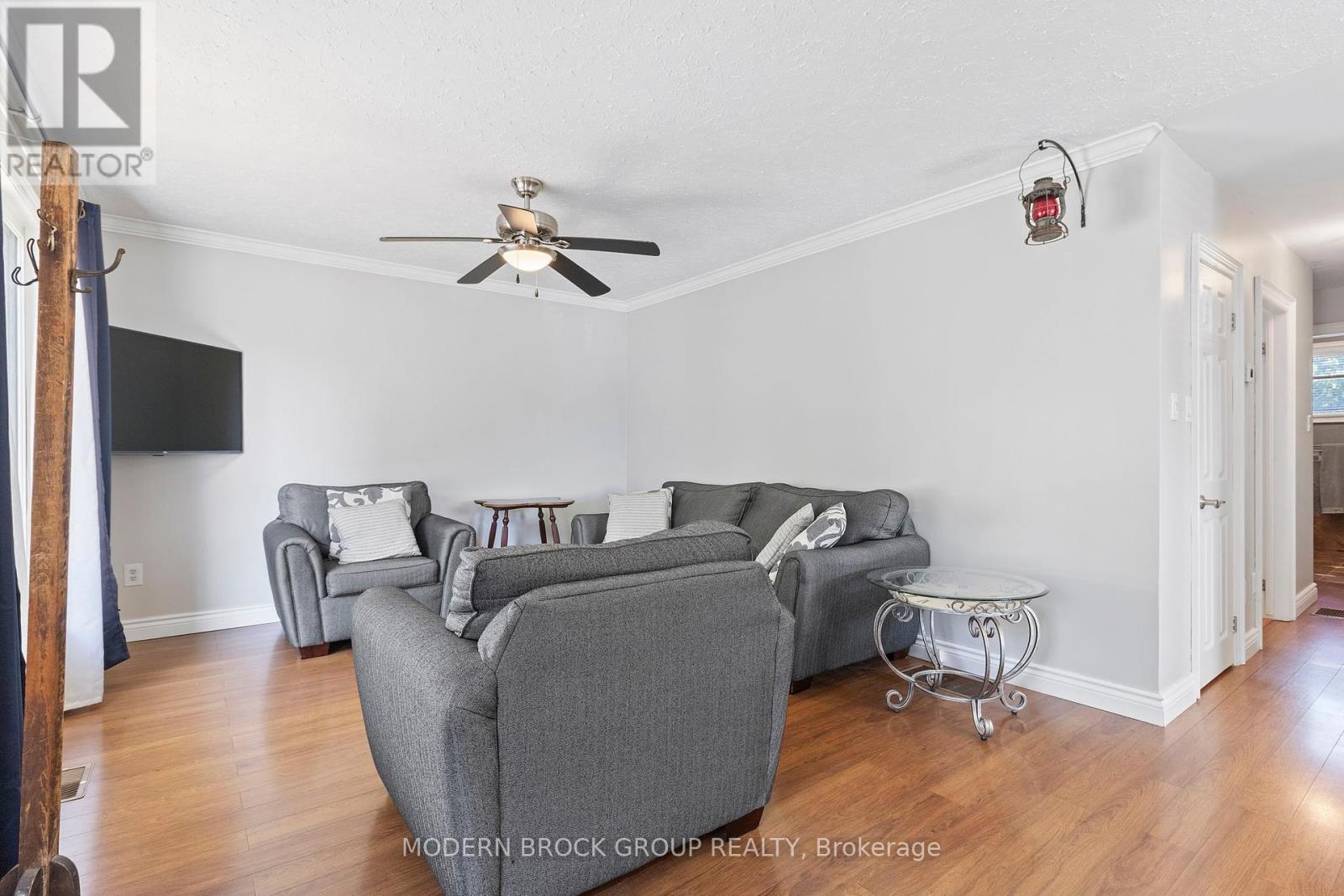 19 Amy Street, Brockville, Ontario  K6V 1V9 - Photo 16 - X12404753