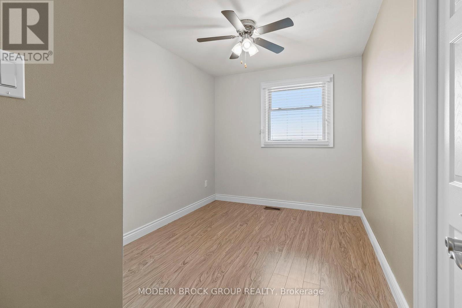 19 Amy Street, Brockville, Ontario  K6V 1V9 - Photo 22 - X12404753
