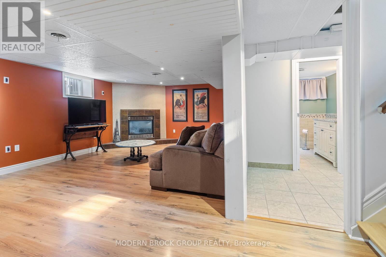 19 Amy Street, Brockville, Ontario  K6V 1V9 - Photo 27 - X12404753