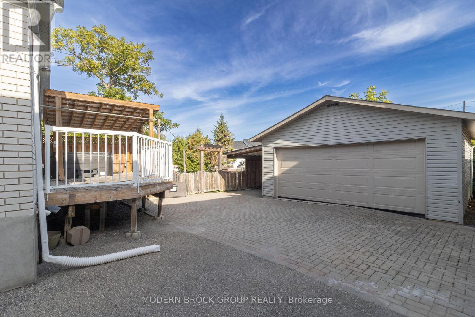 19 Amy Street, Brockville, Ontario  K6V 1V9 - Photo 33 - X12404753