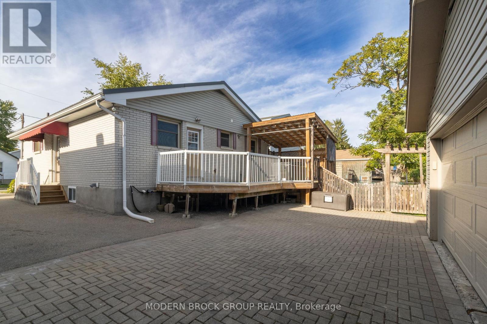 19 Amy Street, Brockville, Ontario  K6V 1V9 - Photo 34 - X12404753