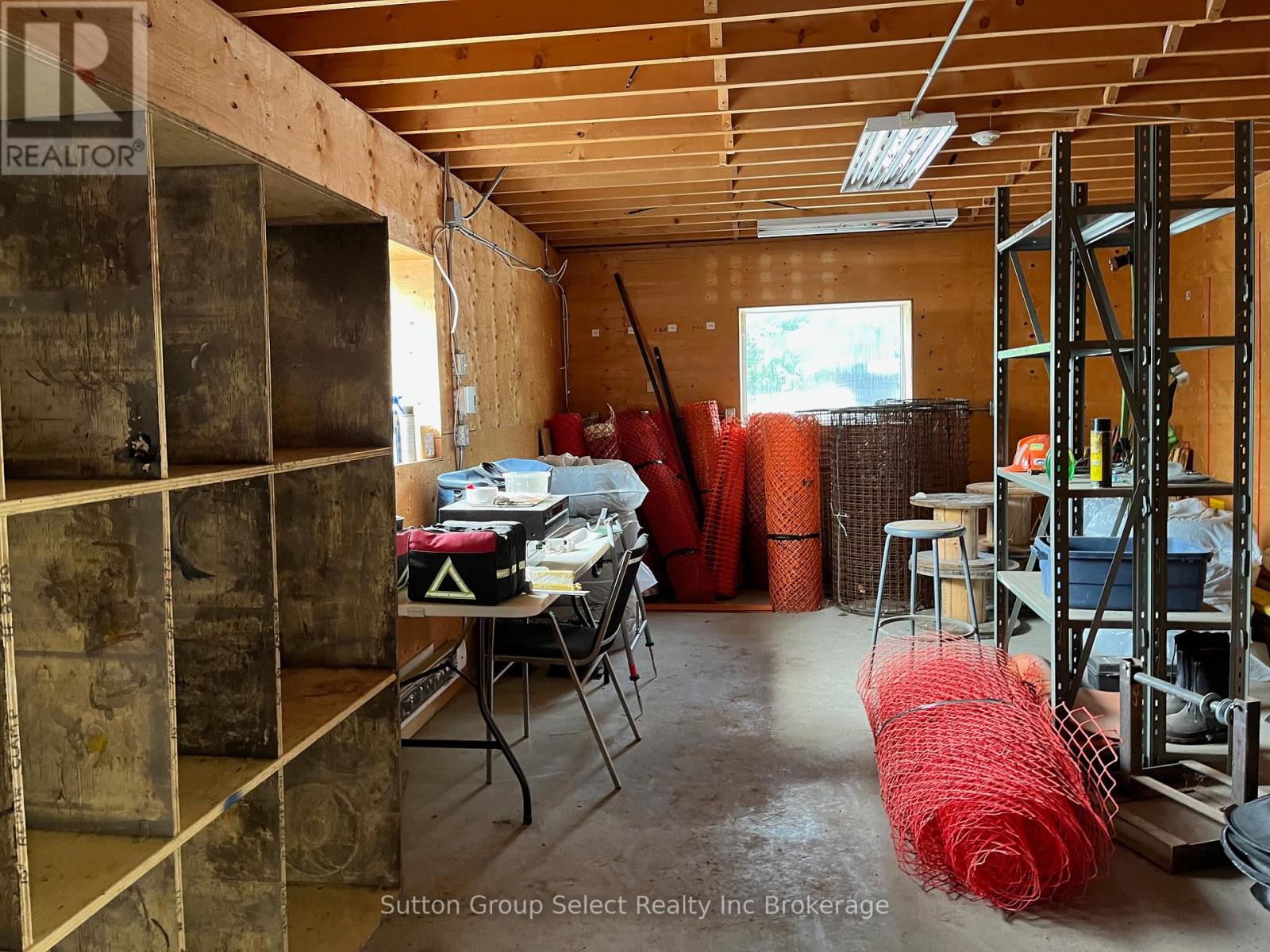 143 Bell Street E, Ingersoll, Ontario  N5C 2N9 - Photo 44 - X12396036