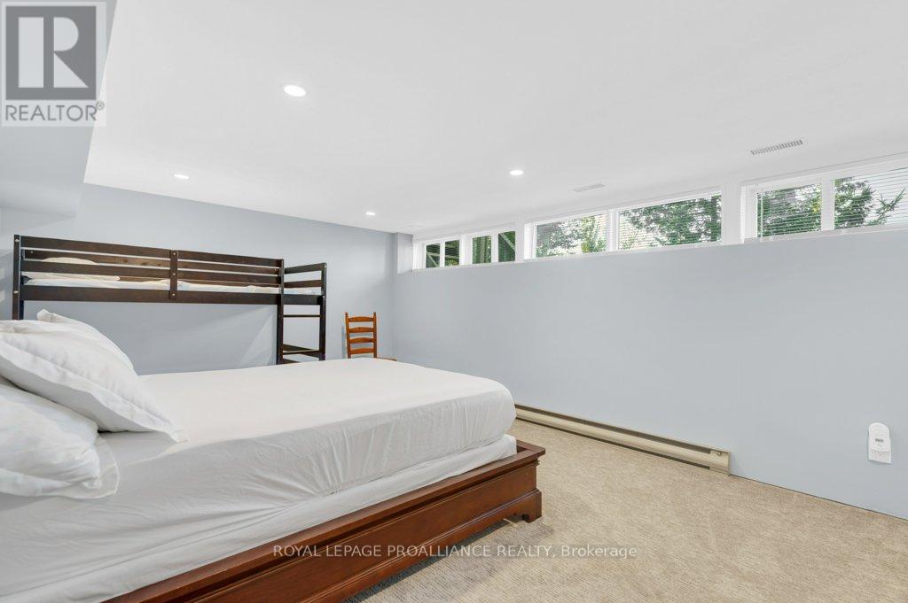 1018c Leisure Lane, North Frontenac, Ontario  K0H 1K0 - Photo 38 - X12026457