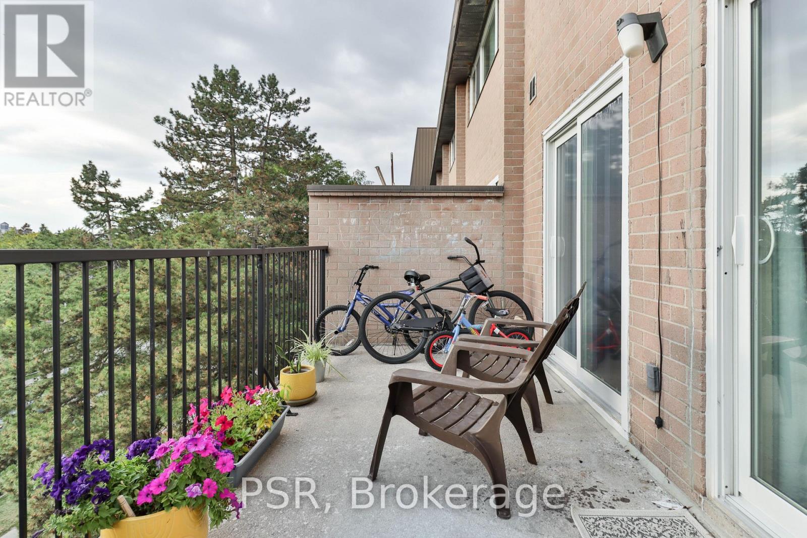 225 - 165 Cherokee Boulevard, Toronto (Pleasant View), Ontario  M2J 4T7 - Photo 12 - C12404546