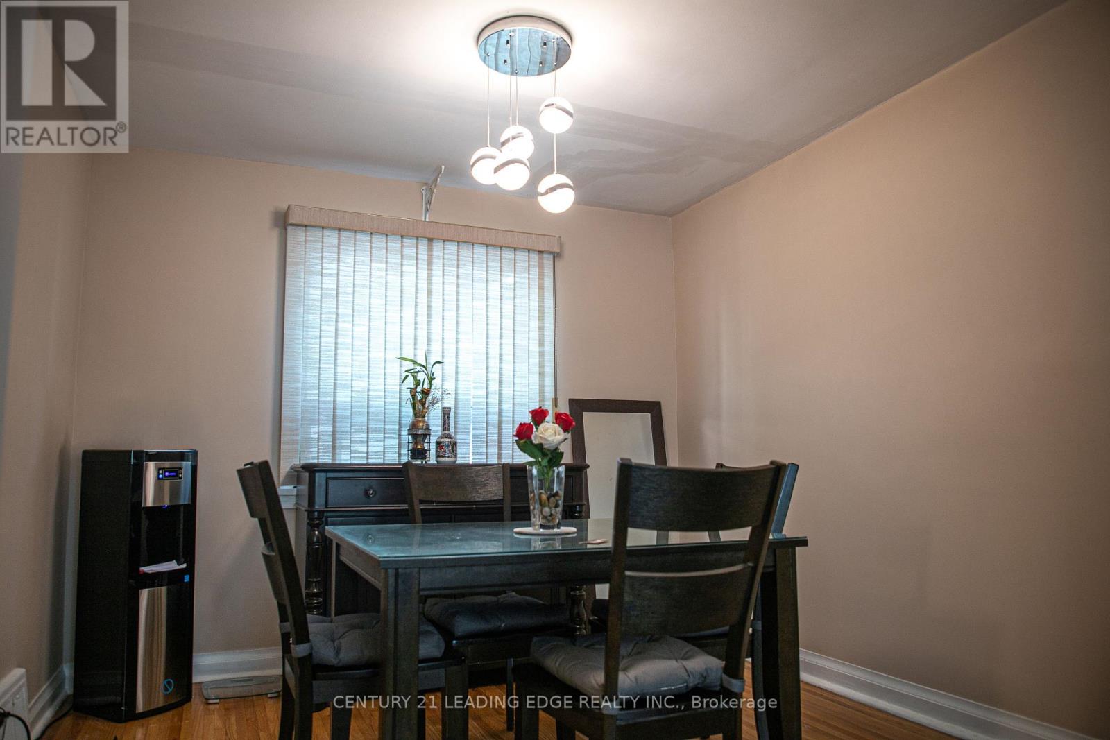 10 Yvonne Avenue, Toronto, Ontario  M3L 1C7 - Photo 9 - W12399917