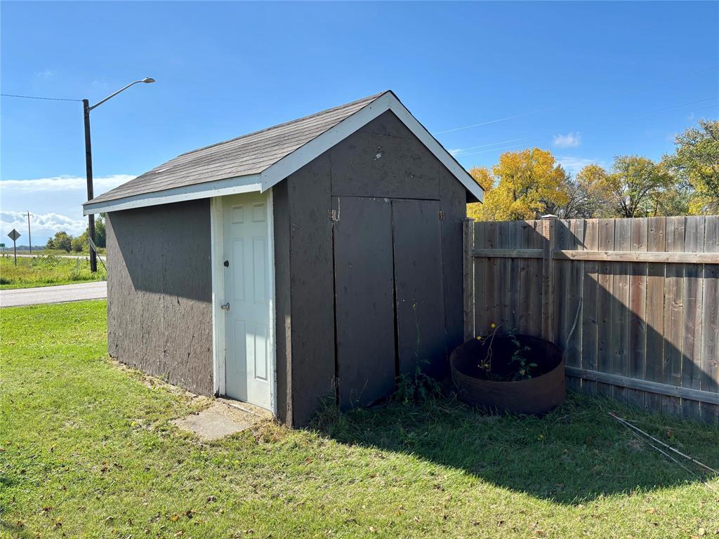223 Gordon Avenue, Elm Creek, Manitoba  R0G 0N0 - Photo 35 - 202522822