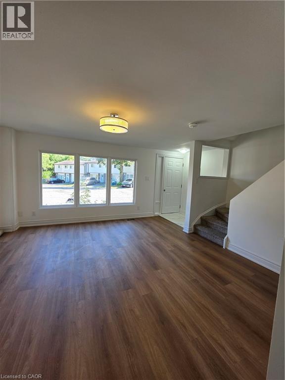 511 Parkview Crescent, Cambridge, Ontario  N3H 4Z9 - Photo 3 - 40769719