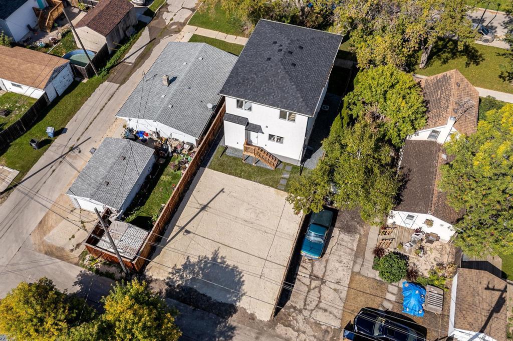 424 Ravelston Avenue, Winnipeg, Manitoba  R2C 0K3 - Photo 36 - 202523161