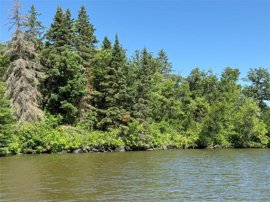 4 Hay Bay, Lac Du Bonnet Rm, Manitoba  R0E 1A0 - Photo 1 - 202523171