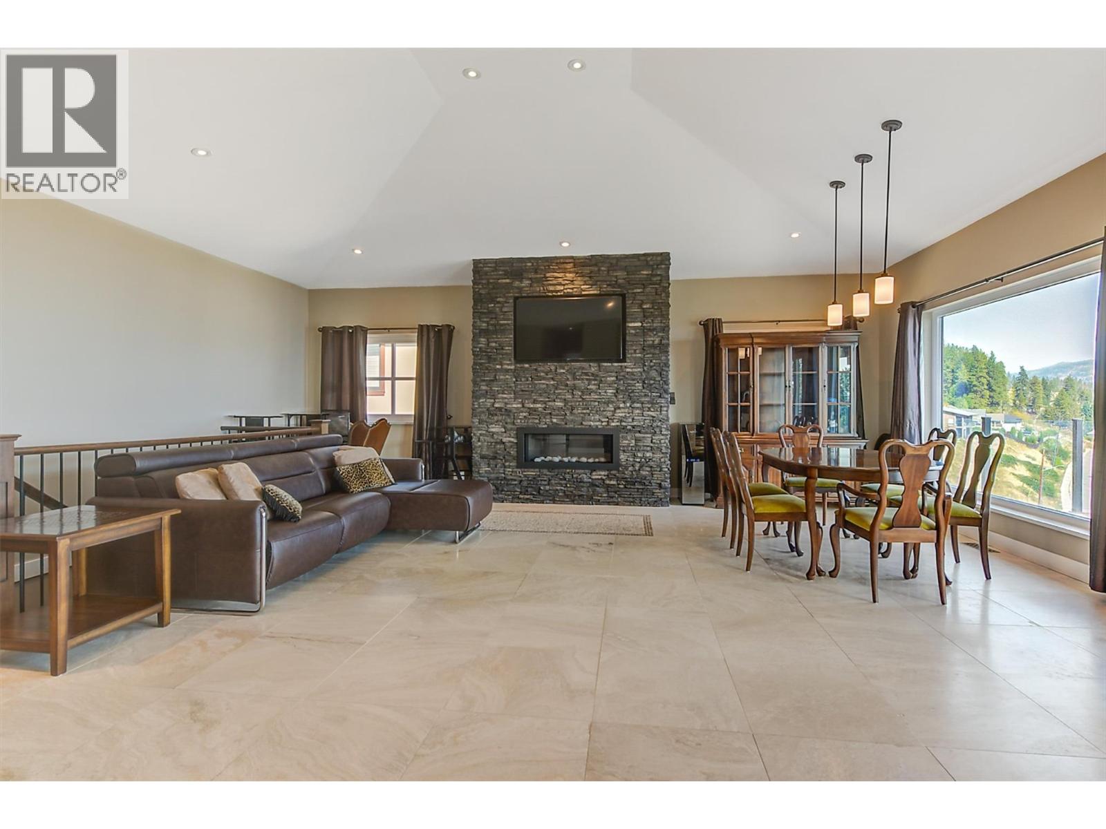 6172 Seymoure Avenue, Peachland, British Columbia  V0H 1X4 - Photo 6 - 10362589