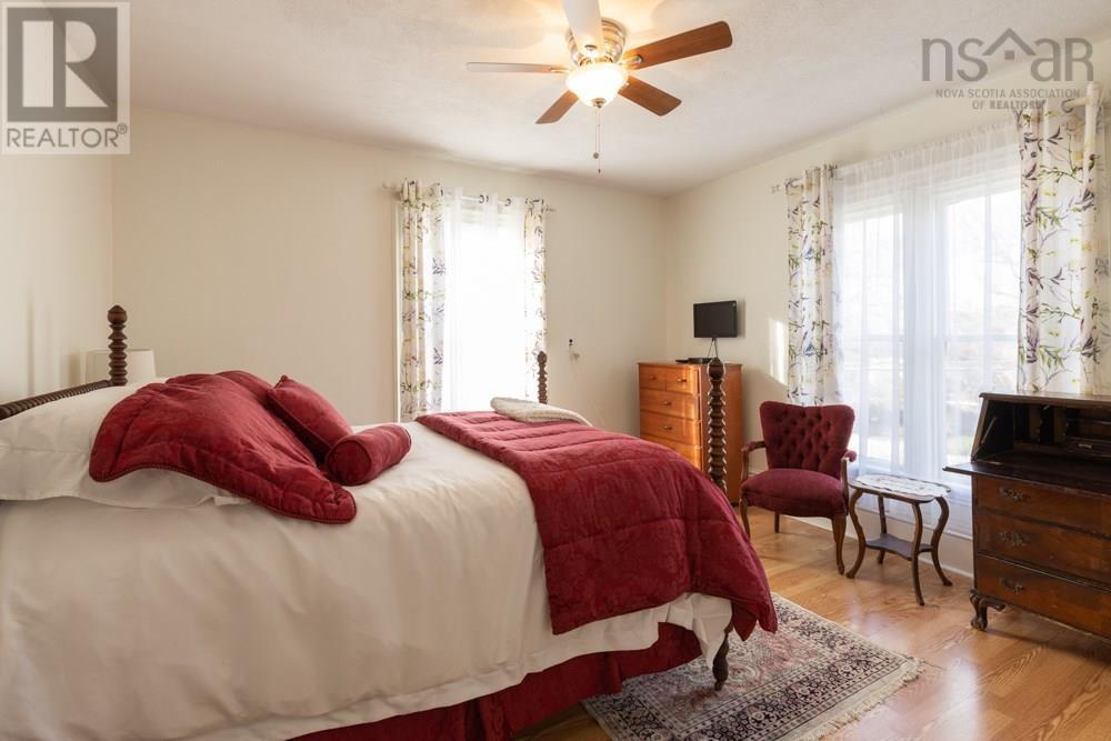 45 Alma Street, Yarmouth, Nova Scotia  B5A 3G7 - Photo 10 - 202509748