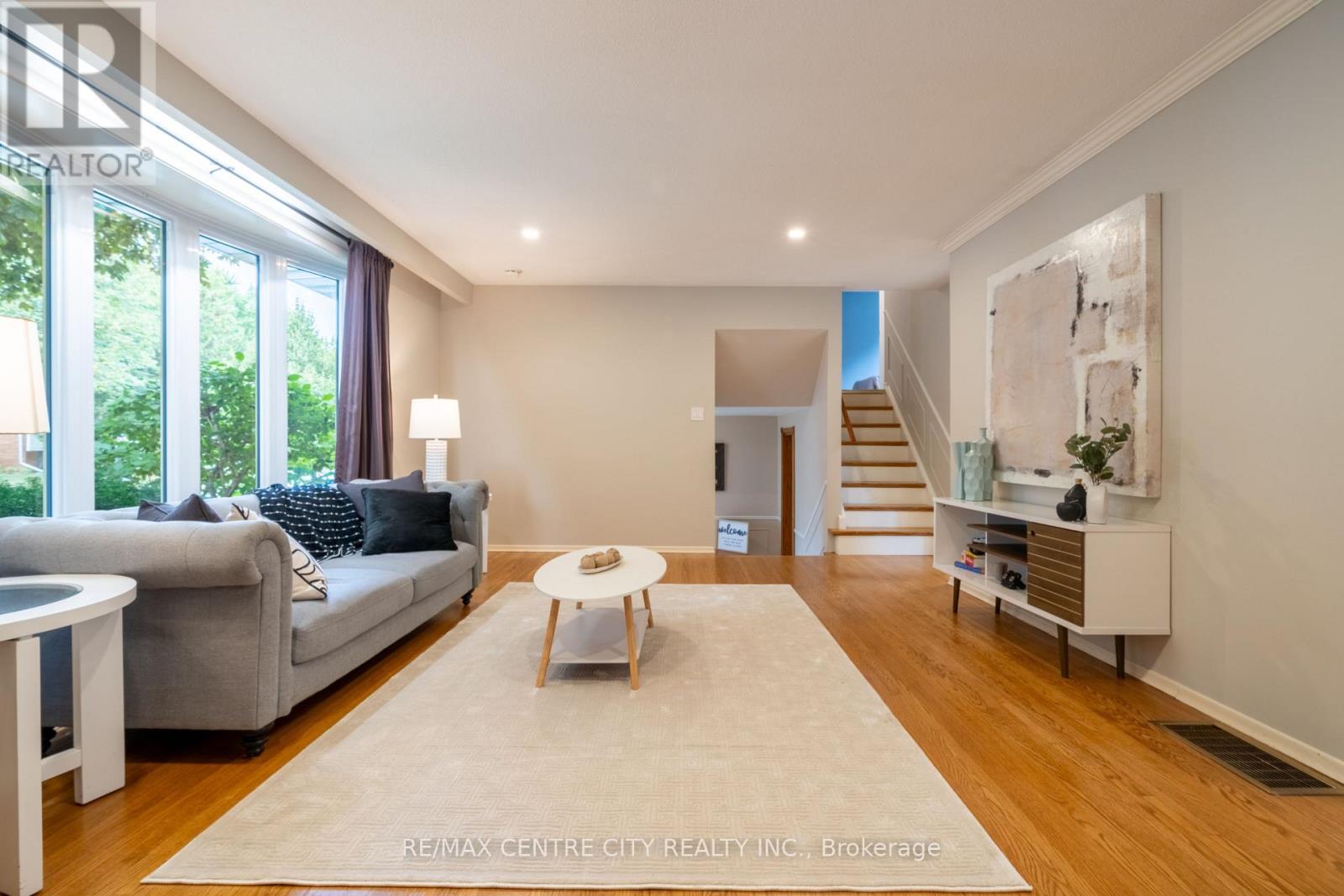 1431 Stoneybrook Crescent, London North, Ontario  N5X 1C3 - Photo 5 - X12404852