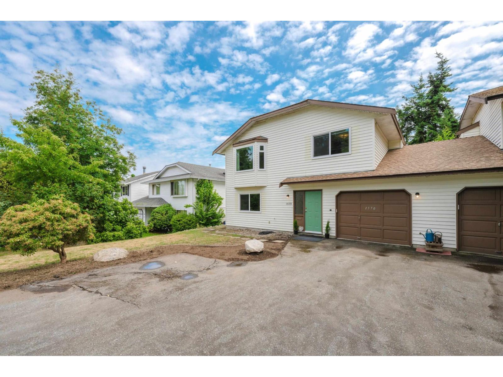 Property at 1570 161 STREET image 2