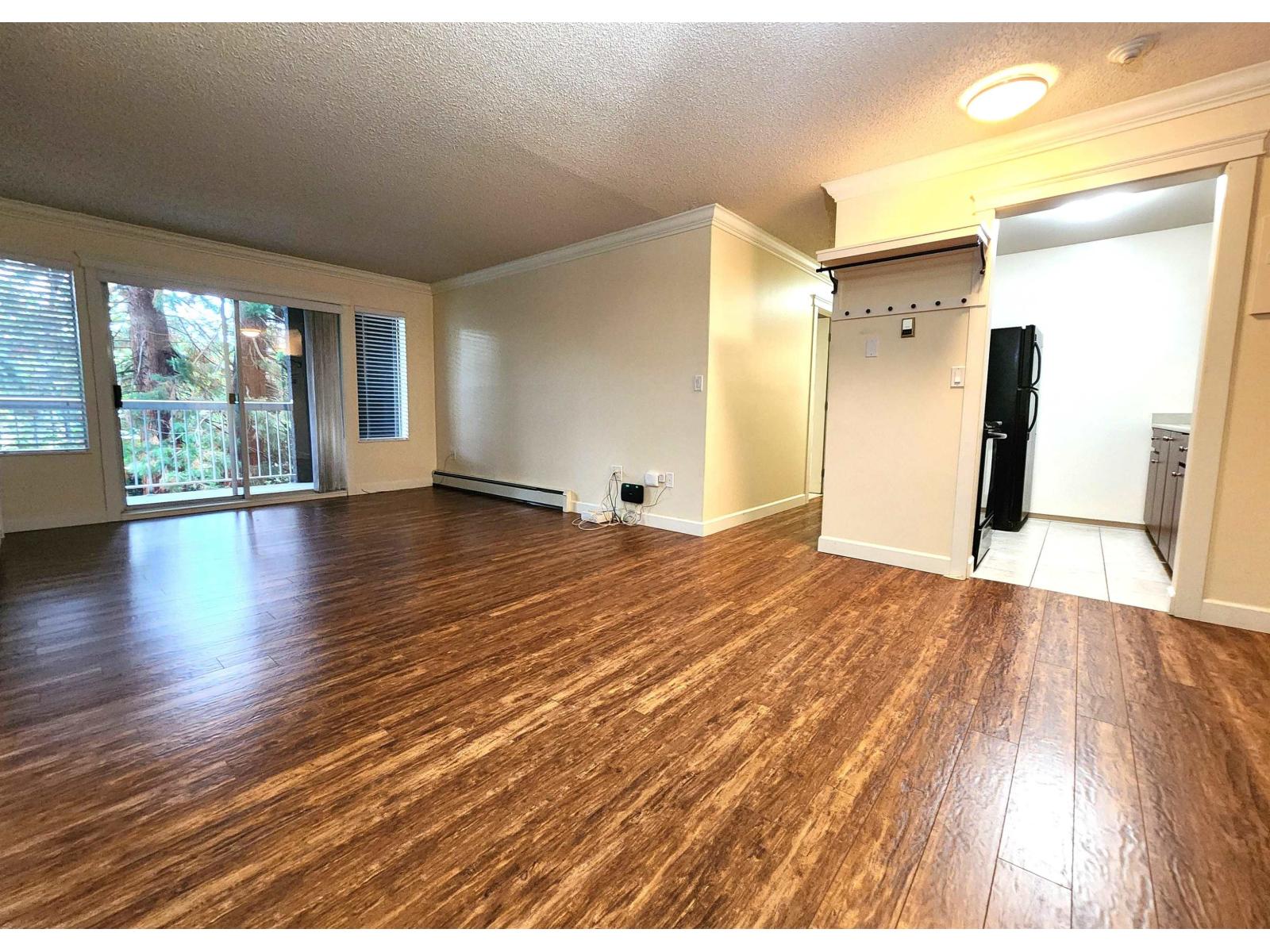 102 5664 200 Street, Langley, British Columbia  V3A 1M8 - Photo 4 - R3047832