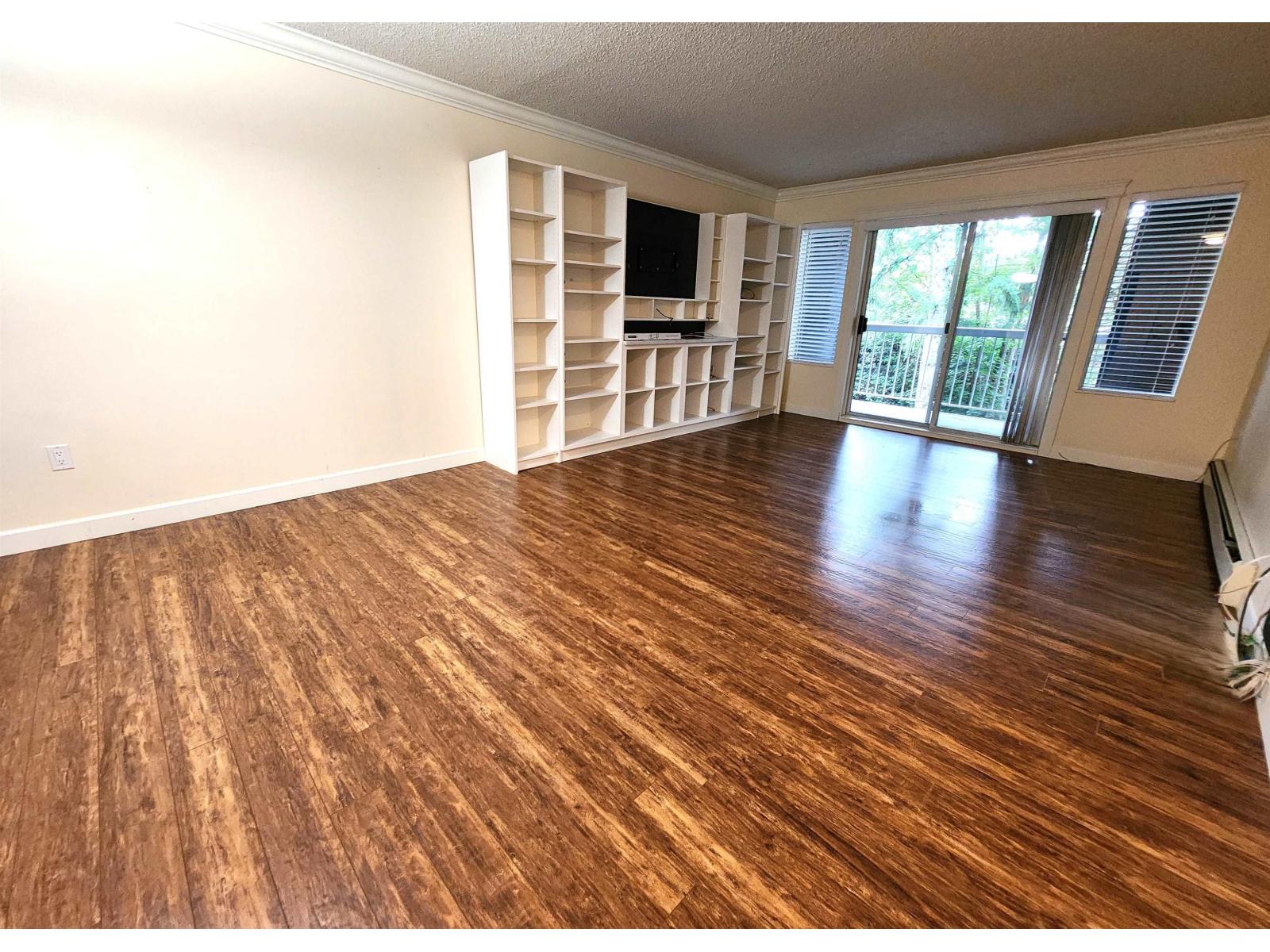 102 5664 200 Street, Langley, British Columbia  V3A 1M8 - Photo 2 - R3047832