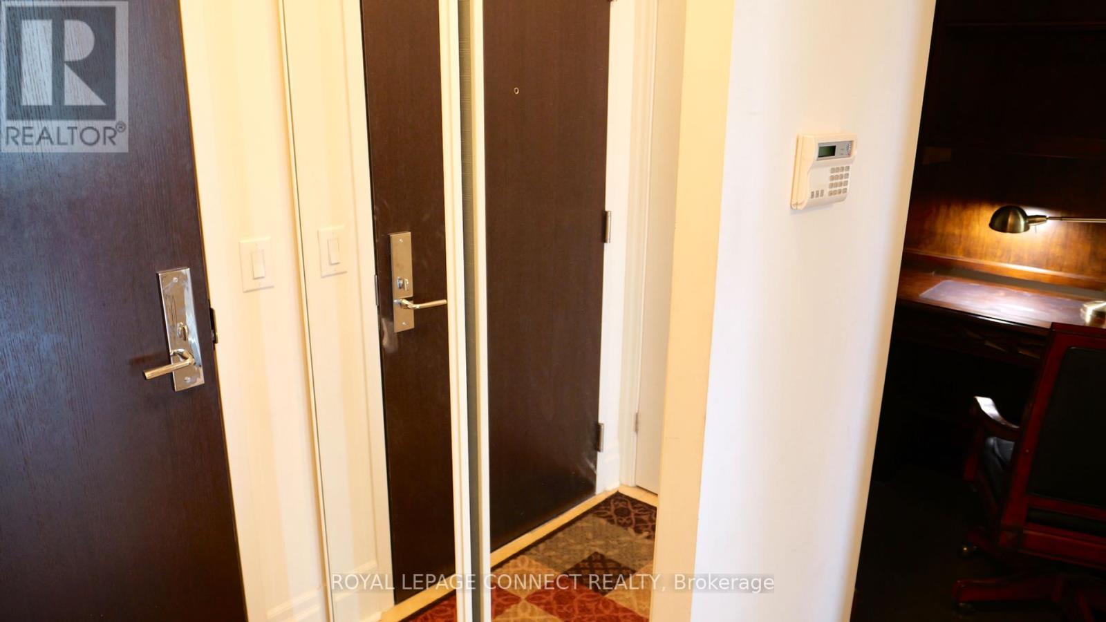 103 - 111 Upper Duke Crescent, Markham, Ontario  L6G 0C8 - Photo 7 - N12285022