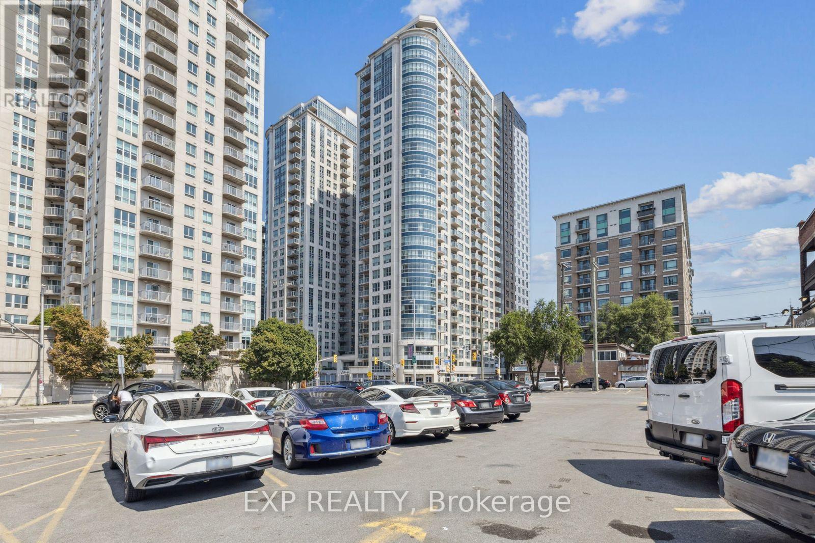 2604 - 242 Rideau Street, Ottawa, Ontario  K1N 0B7 - Photo 2 - X12404830