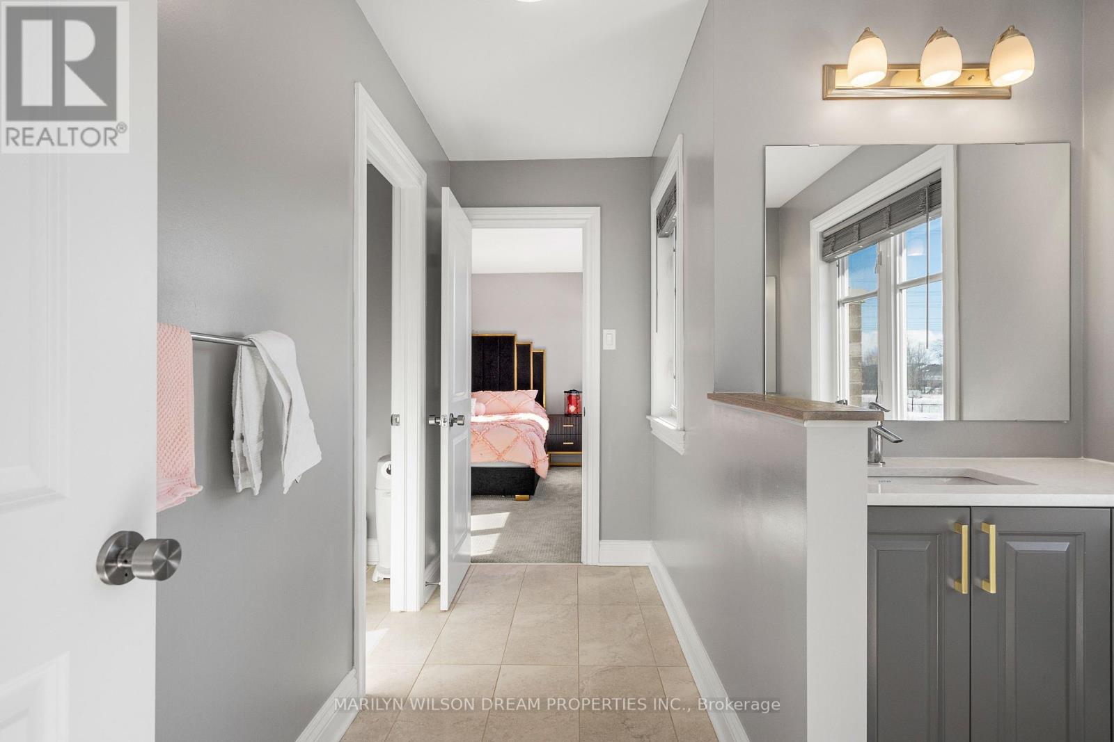 43 Angel Heights, Ottawa, Ontario  K2S 2N2 - Photo 36 - X12404869