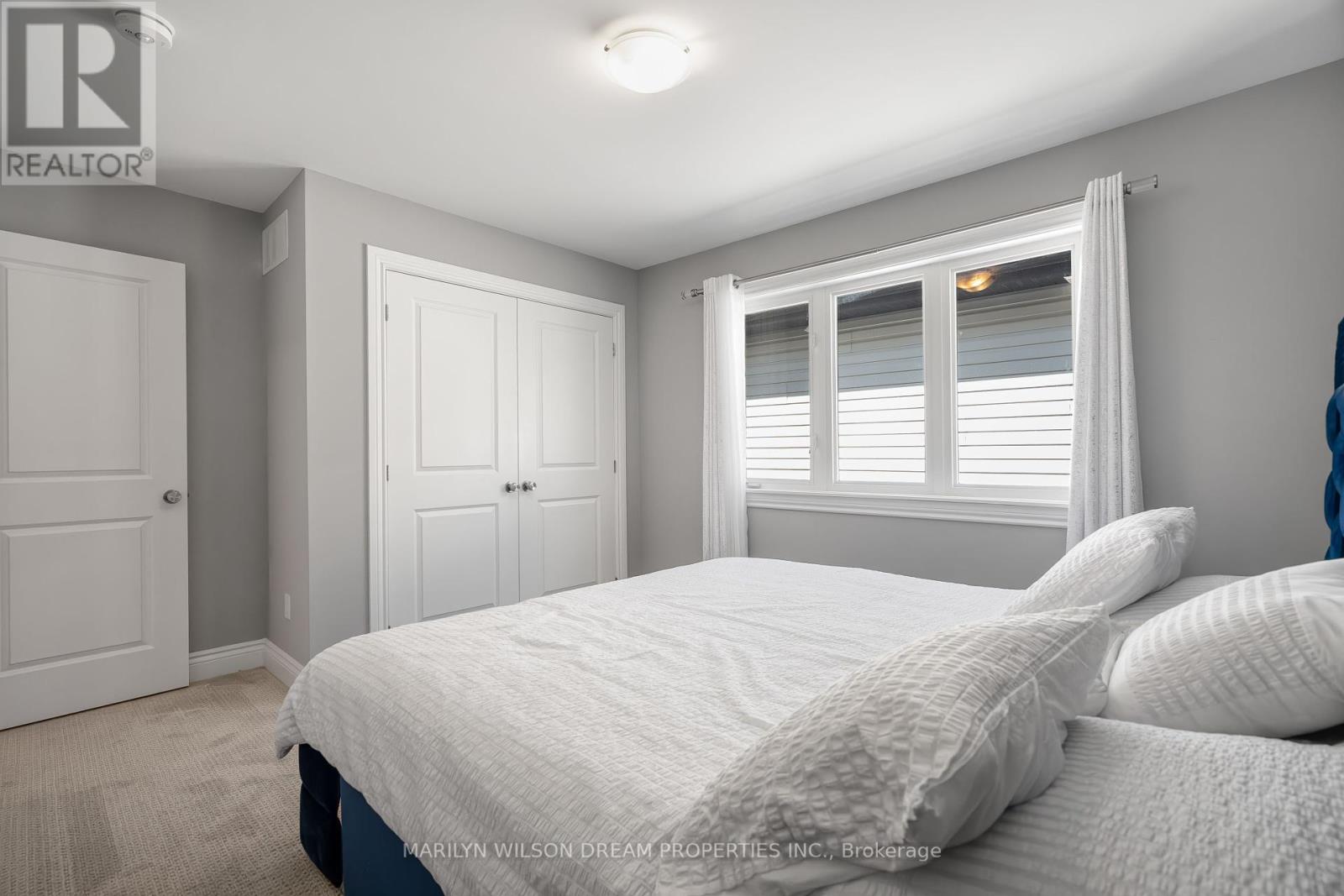 43 Angel Heights, Ottawa, Ontario  K2S 2N2 - Photo 40 - X12404869