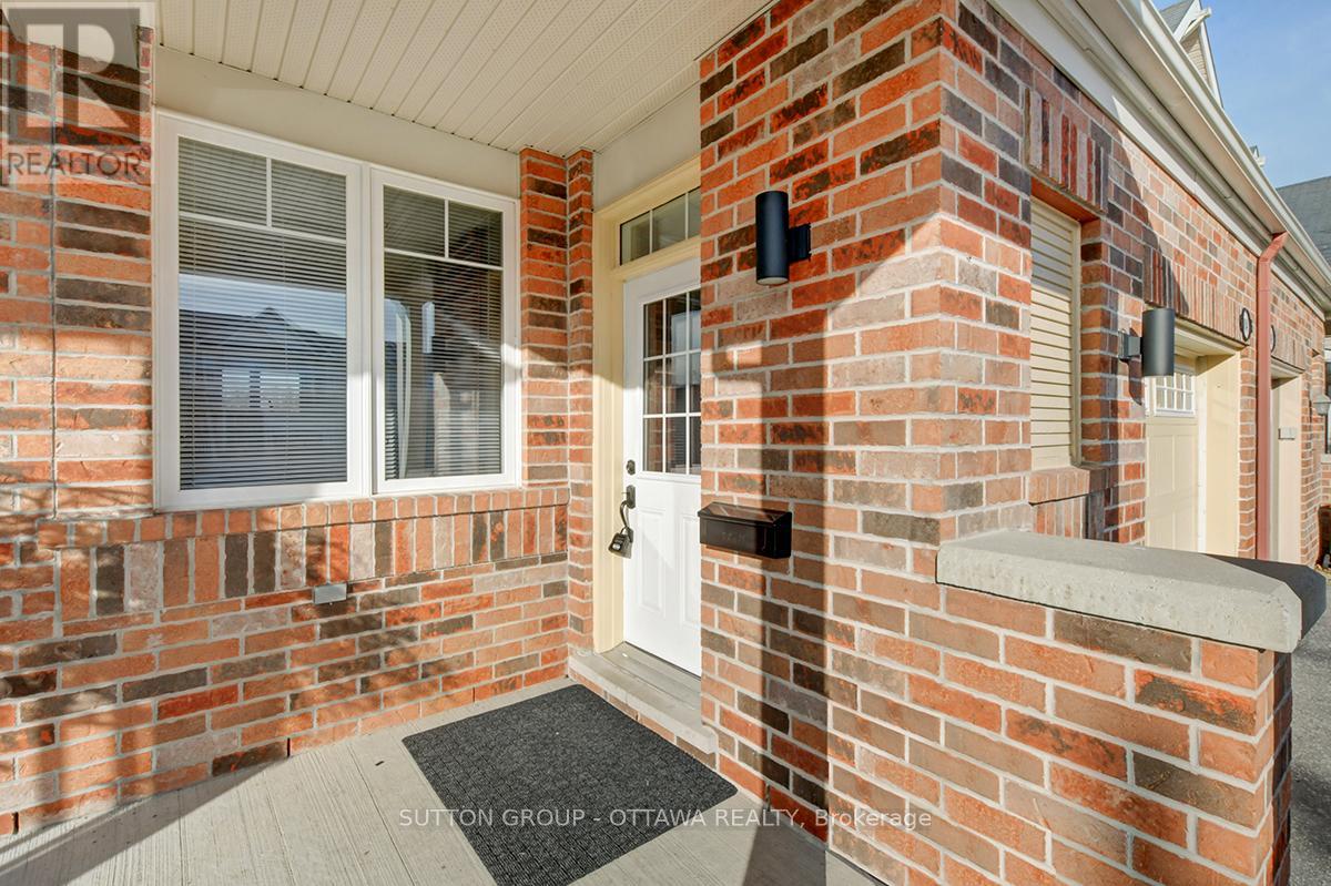 104 Par-La-Ville Circle, Ottawa, Ontario  K2S 0L7 - Photo 2 - X12404914