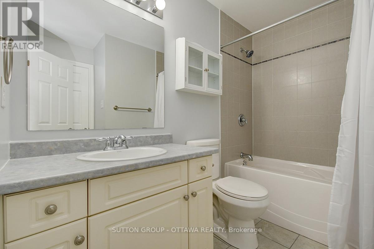 104 Par-La-Ville Circle, Ottawa, Ontario  K2S 0L7 - Photo 27 - X12404914