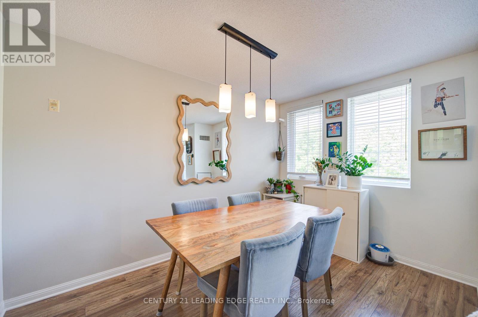 Th302 - 39 Shank Street, Toronto, Ontario  M6J 3X3 - Photo 12 - C12404804