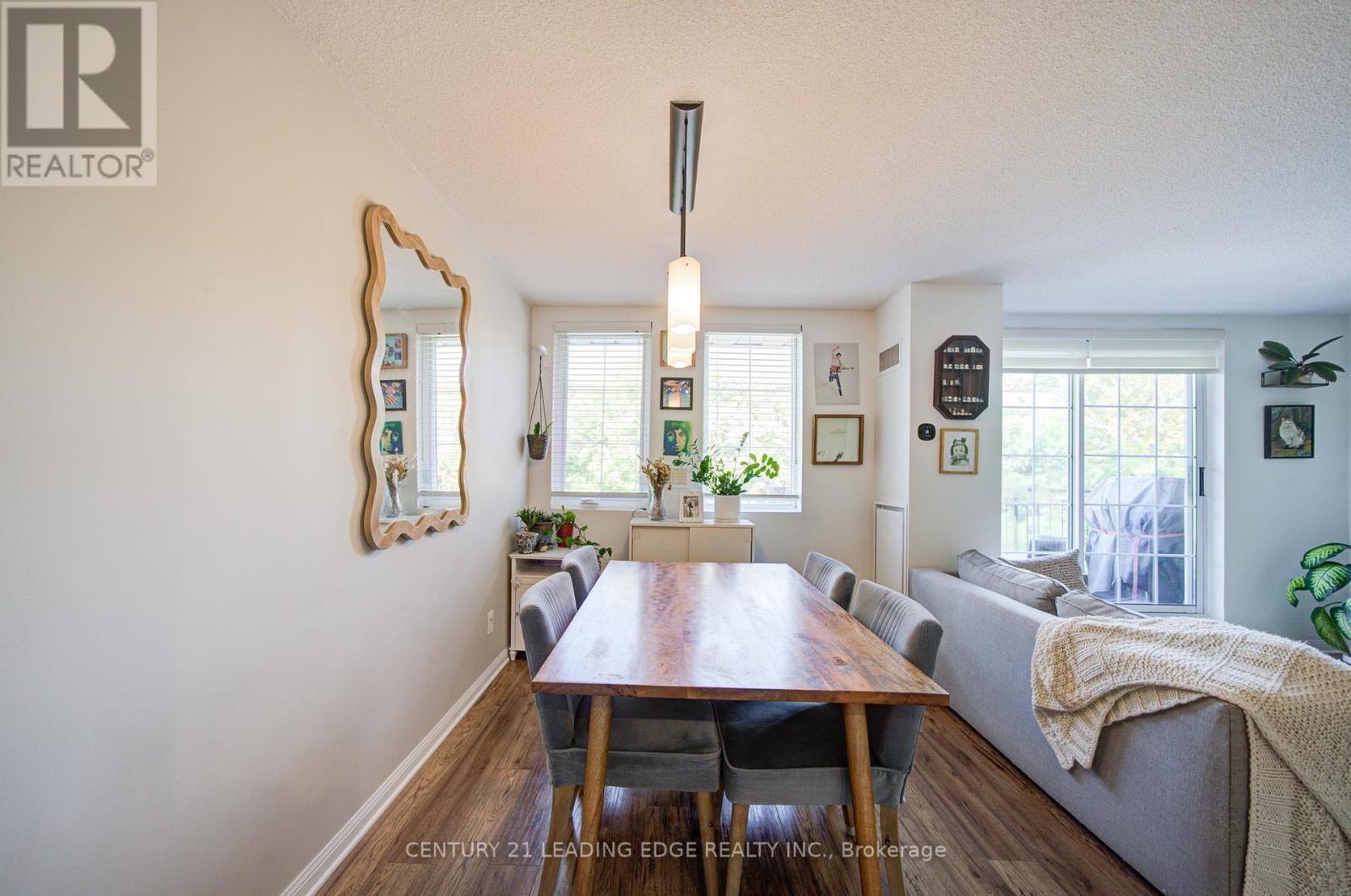 Th302 - 39 Shank Street, Toronto, Ontario  M6J 3X3 - Photo 13 - C12404804