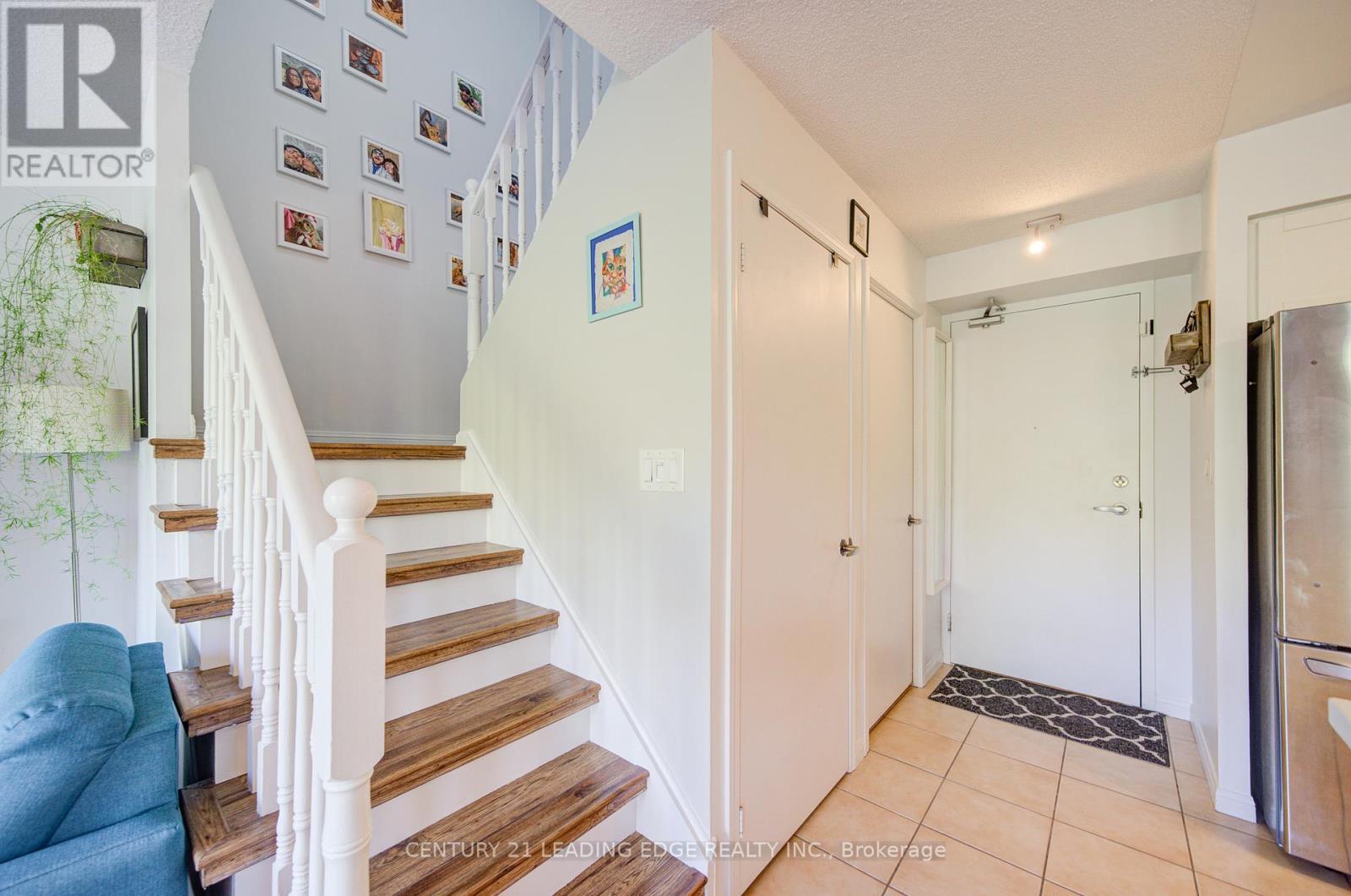 Th302 - 39 Shank Street, Toronto, Ontario  M6J 3X3 - Photo 15 - C12404804