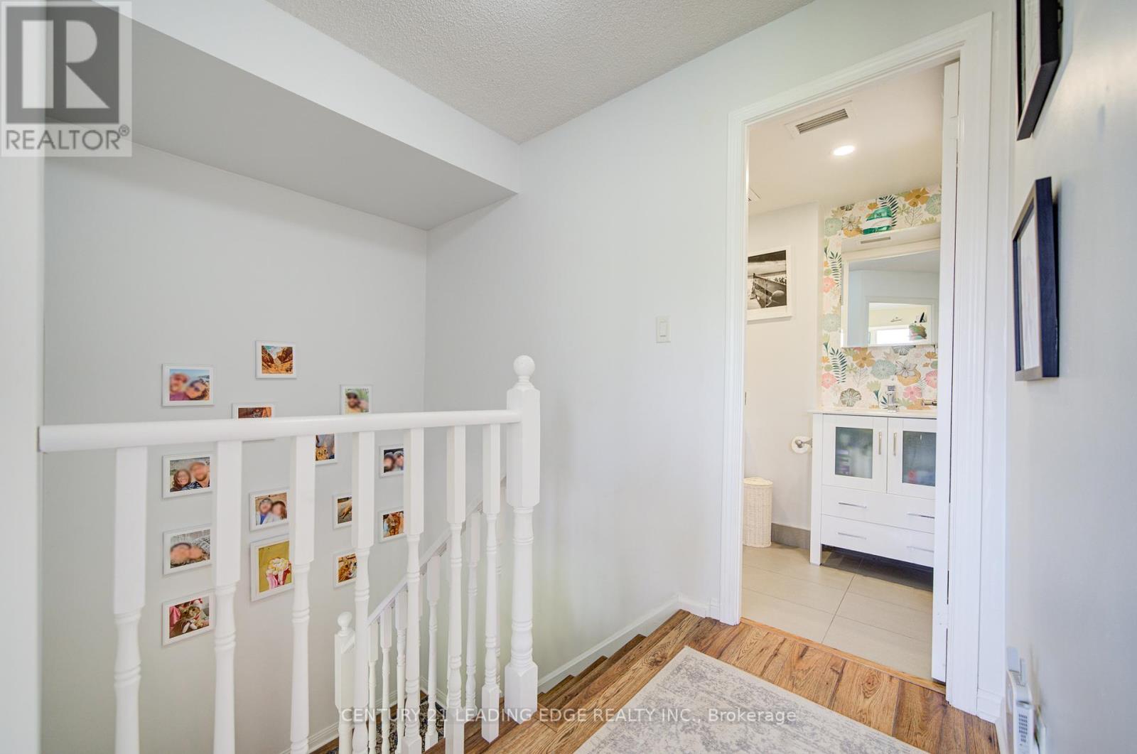 Th302 - 39 Shank Street, Toronto, Ontario  M6J 3X3 - Photo 16 - C12404804