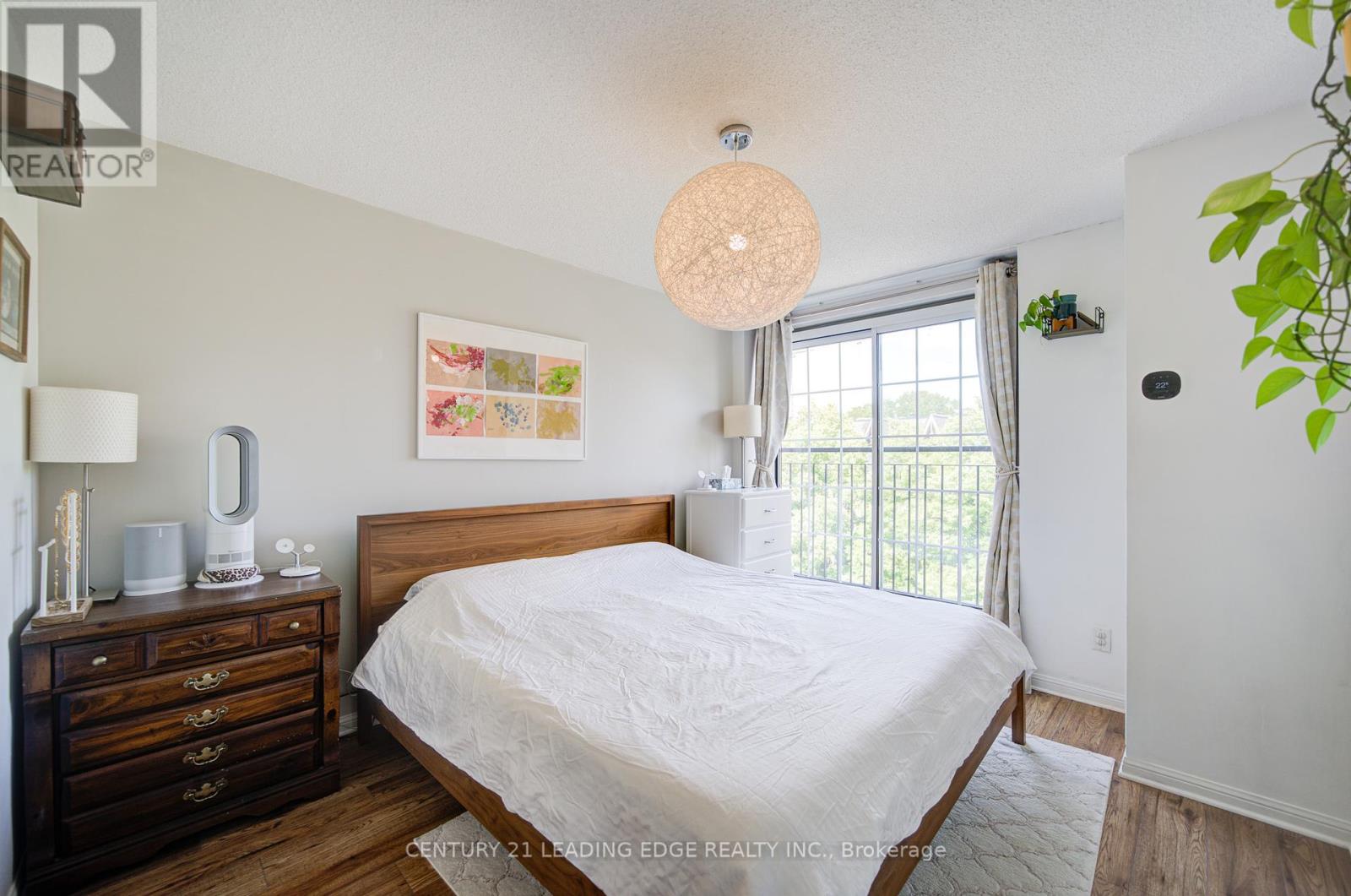 Th302 - 39 Shank Street, Toronto, Ontario  M6J 3X3 - Photo 21 - C12404804