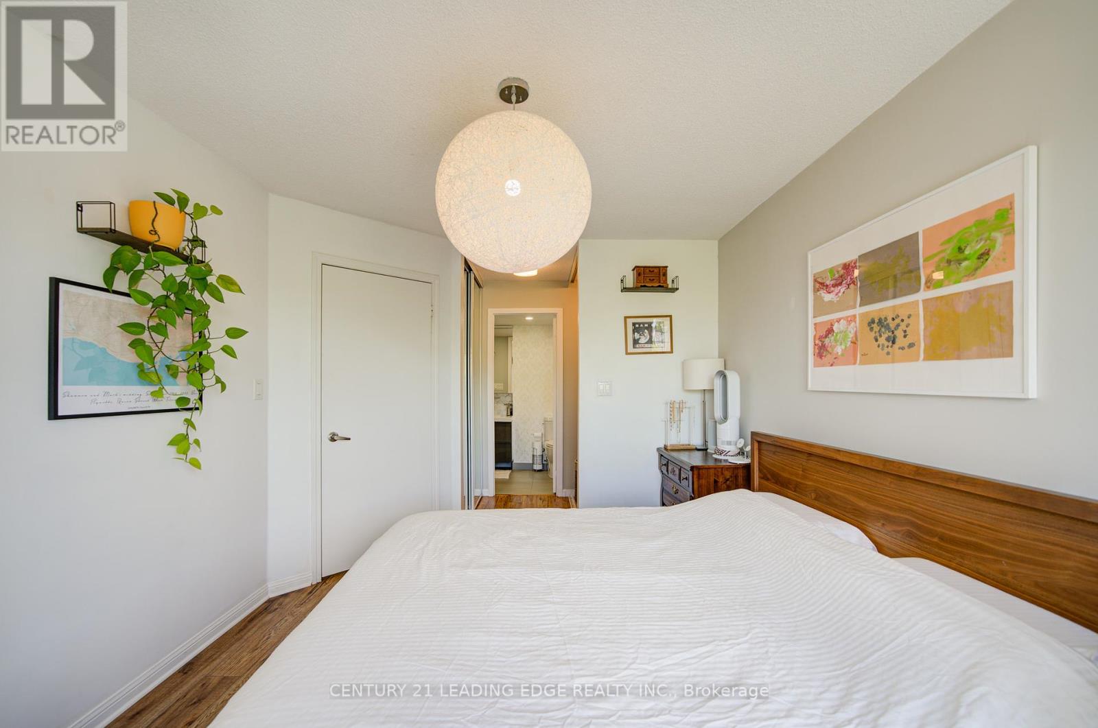 Th302 - 39 Shank Street, Toronto, Ontario  M6J 3X3 - Photo 23 - C12404804