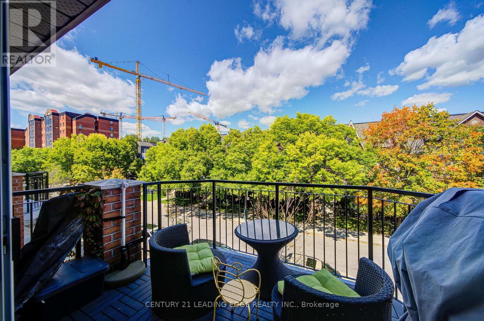 Th302 - 39 Shank Street, Toronto, Ontario  M6J 3X3 - Photo 27 - C12404804