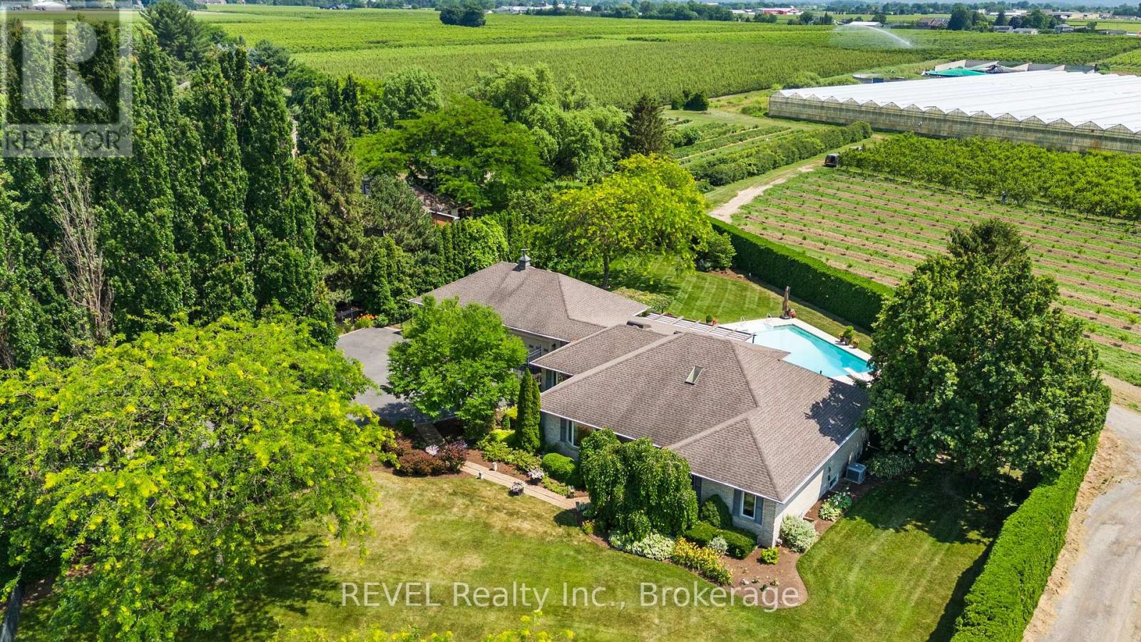 39 Hunter Road, Niagara-On-The-Lake, Ontario  L0S 1J0 - Photo 13 - X12404849
