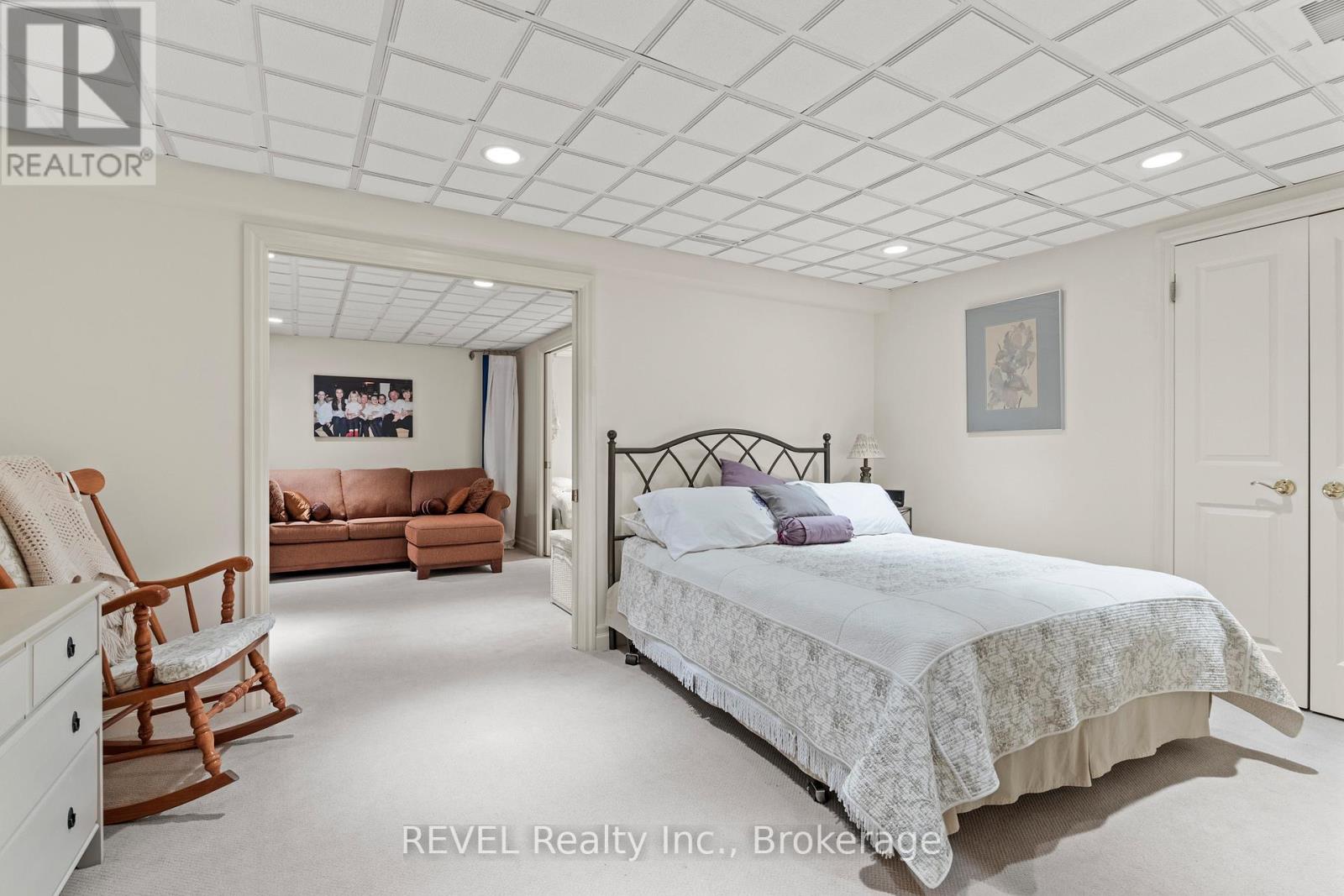 39 Hunter Road, Niagara-On-The-Lake, Ontario  L0S 1J0 - Photo 31 - X12404849