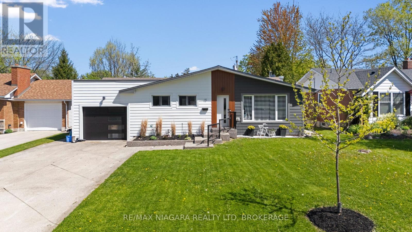 15 Swan Drive, St. Catharines, Ontario  L2T 2C2 - Photo 1 - X12404882