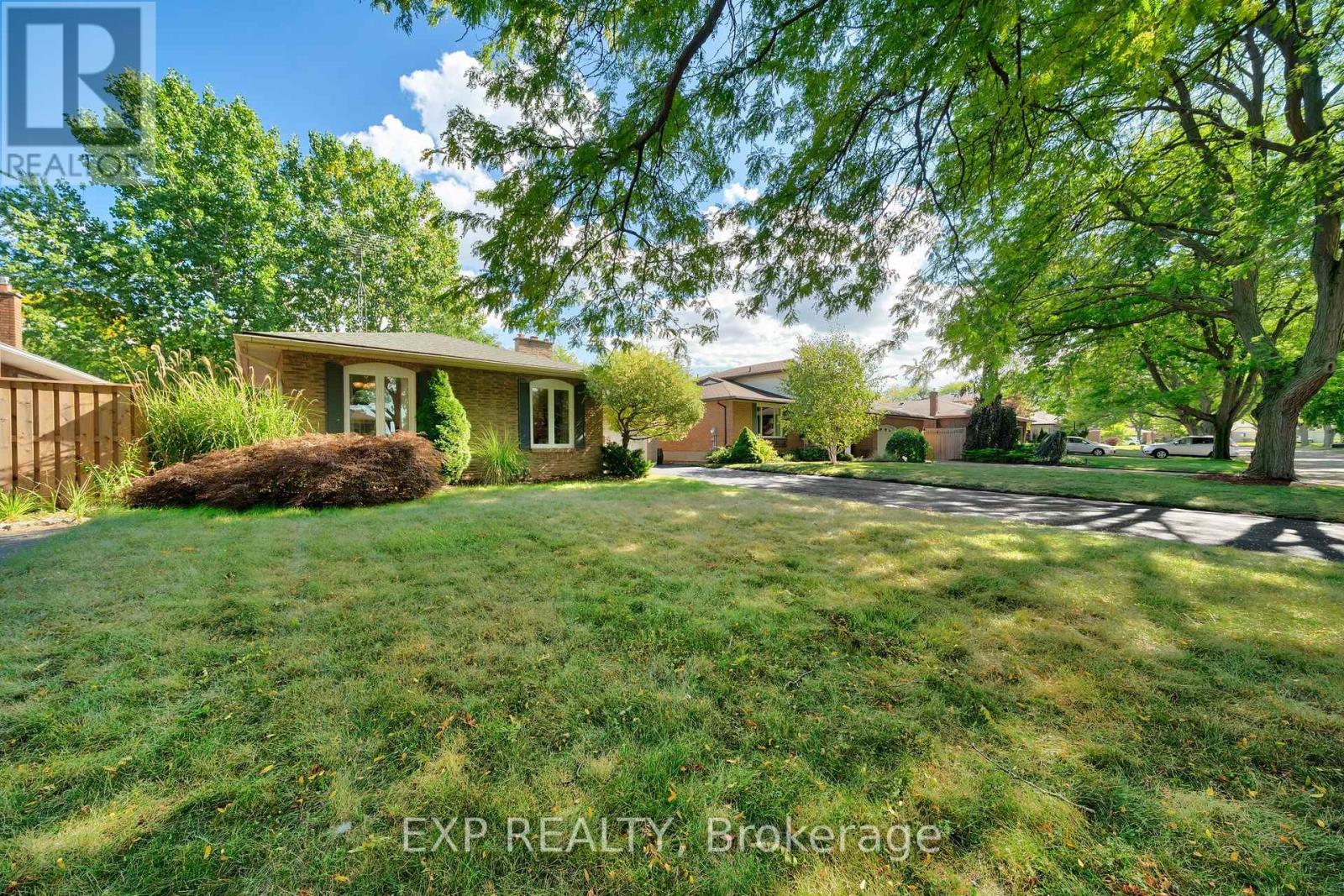 25 Ziraldo Road, St. Catharines, Ontario  L2N 6S7 - Photo 3 - X12404885