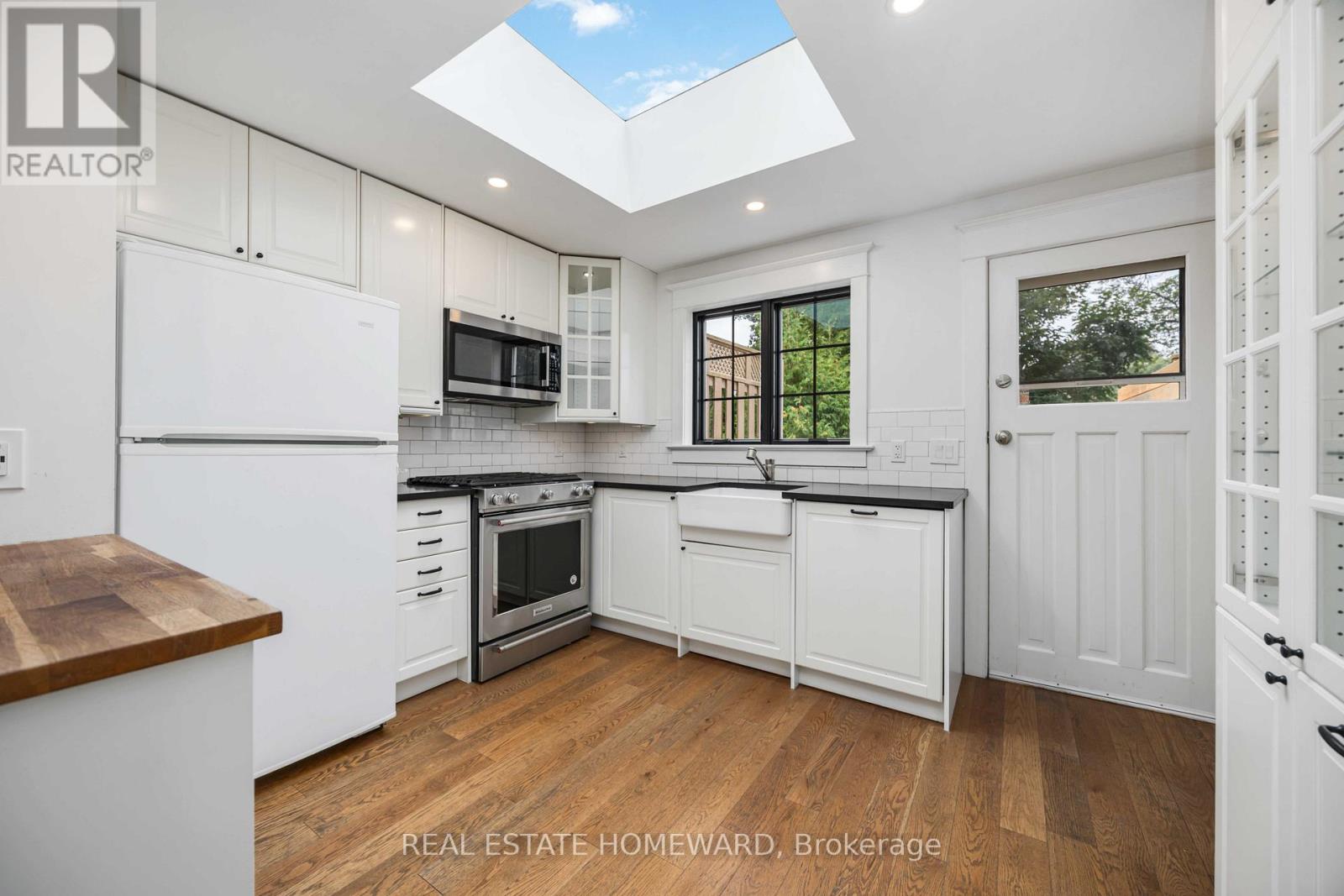 234 Gledhill Avenue, Toronto, Ontario  M4C 5L2 - Photo 11 - E12404792