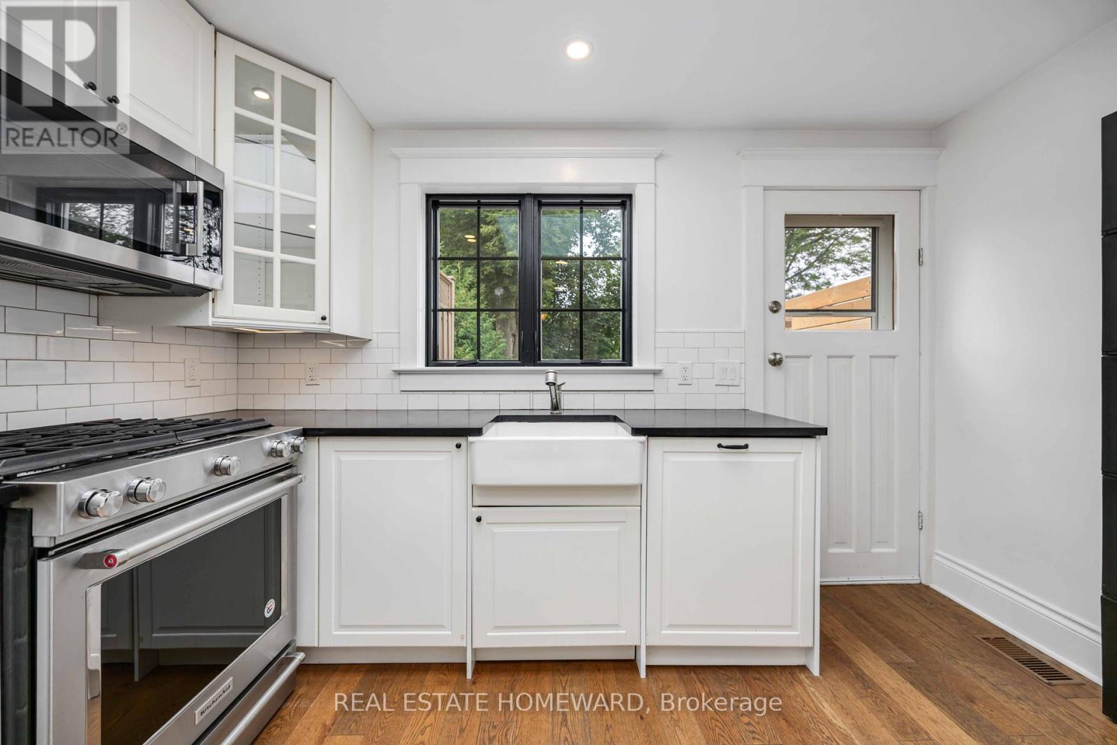 234 Gledhill Avenue, Toronto, Ontario  M4C 5L2 - Photo 12 - E12404792